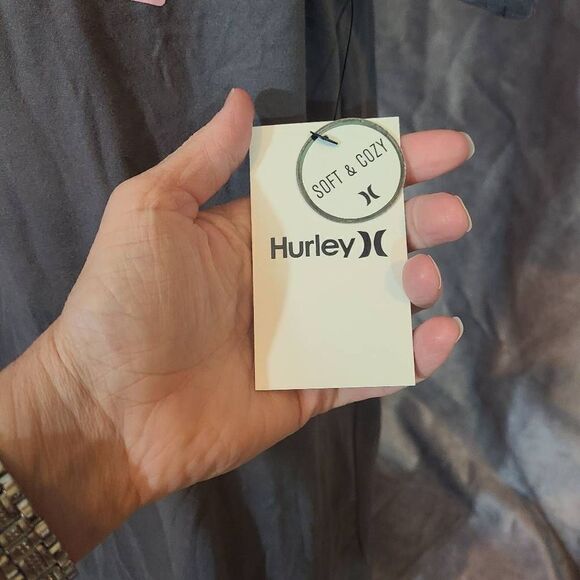 Hurley Grey & Pink Logo Soft & Cozy Tee Size Small - Picture 4 of 4